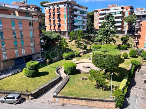 appartamento in vendita a Roma in zona Portuense
