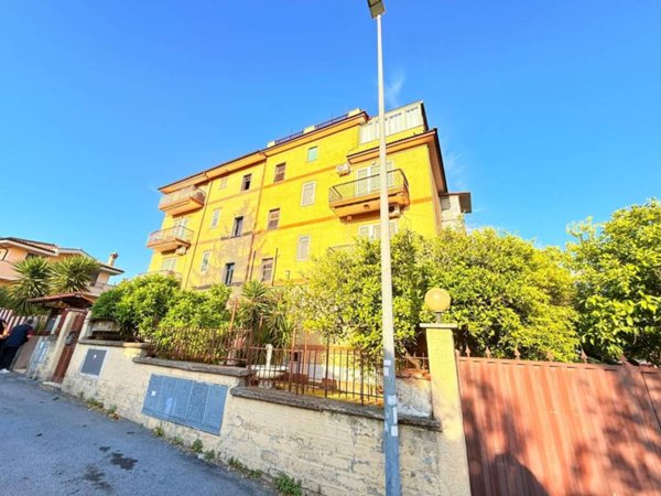 appartamento in vendita a Roma in zona Casalotti