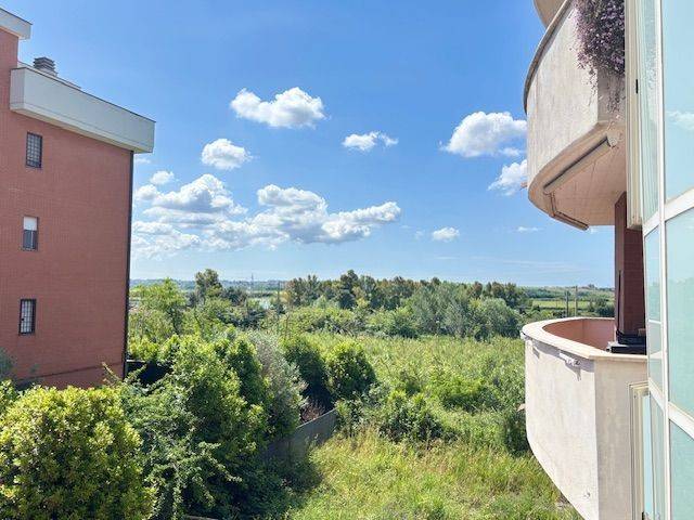 appartamento in vendita a Roma in zona Massimina/Casal Lumbroso