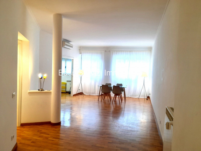 appartamento in vendita a Roma in zona Portuense