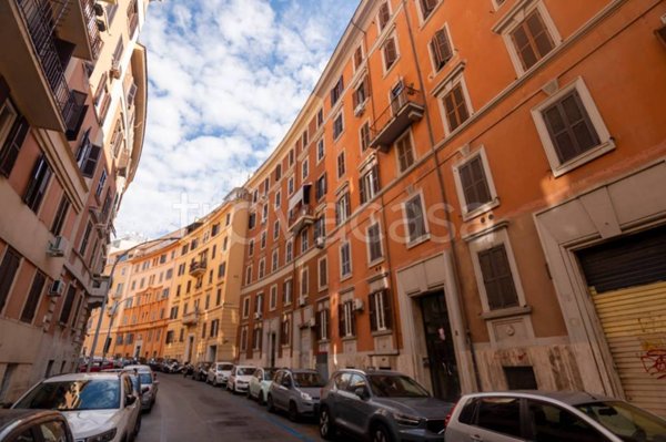 appartamento in vendita a Roma in zona Tuscolano