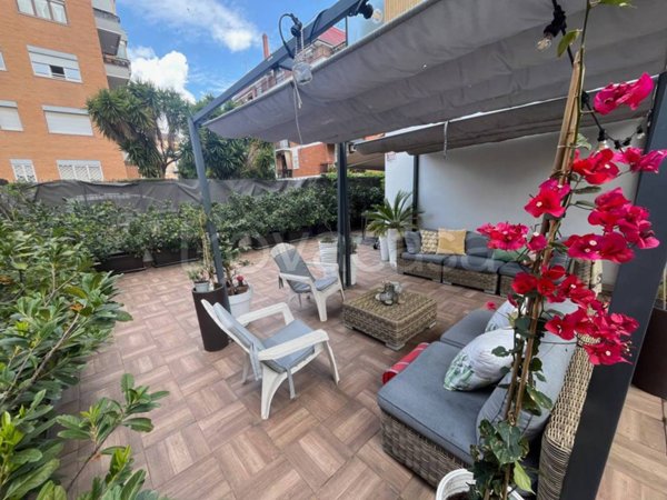 appartamento in vendita a Roma in zona Torrevecchia