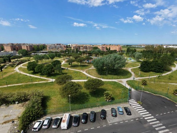 appartamento in vendita a Roma in zona Ostia