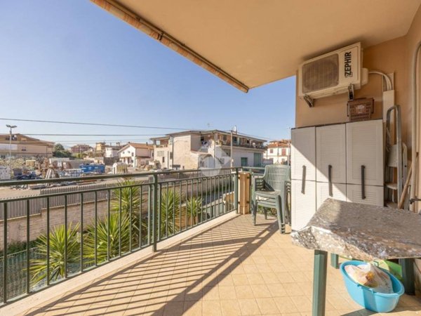 appartamento in vendita a Roma in zona Castelverde