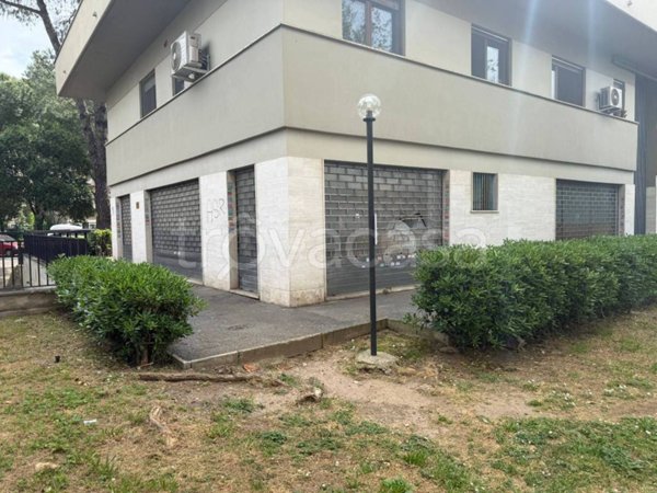 negozio in vendita a Roma in zona Pietralata