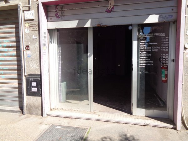 negozio in vendita a Roma in zona Ostia