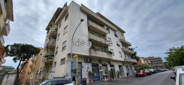 appartamento in vendita a Roma in zona Ardeatino