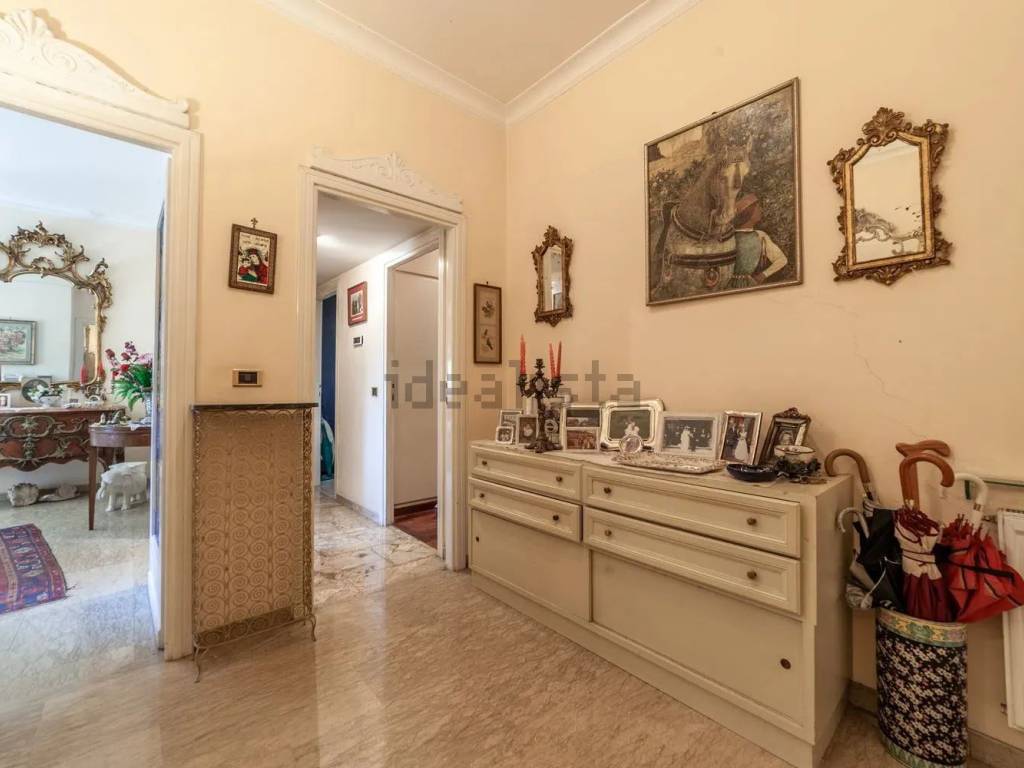 appartamento in vendita a Roma in zona Trastevere