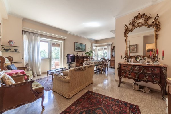 appartamento in vendita a Roma in zona Trastevere