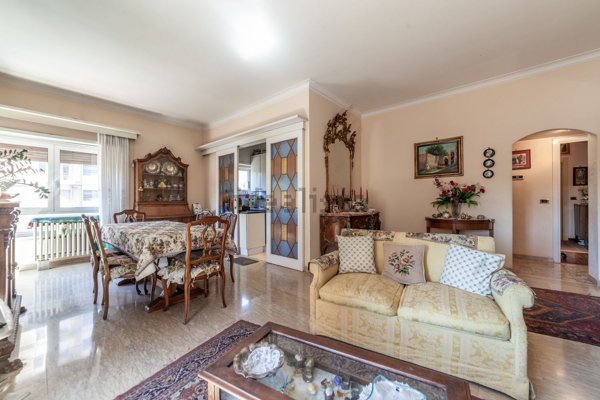 appartamento in vendita a Roma in zona Trastevere