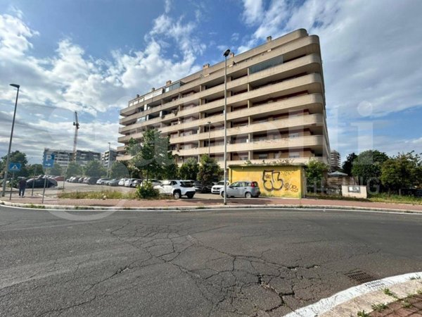 appartamento in vendita a Roma in zona Fonte Laurentina
