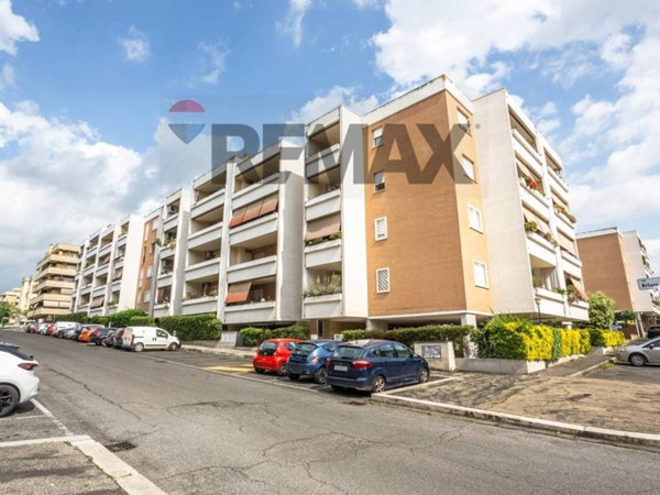 appartamento in vendita a Roma in zona Ponte di Nona