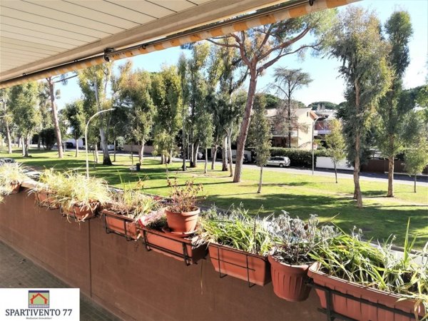 appartamento in vendita a Roma in zona Casal Palocco