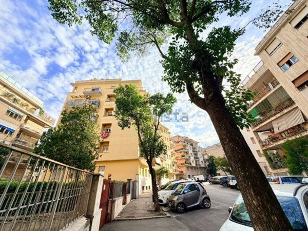 appartamento in vendita a Roma in zona Gianicolense