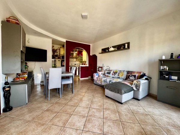 appartamento in vendita a Roma in zona Acilia