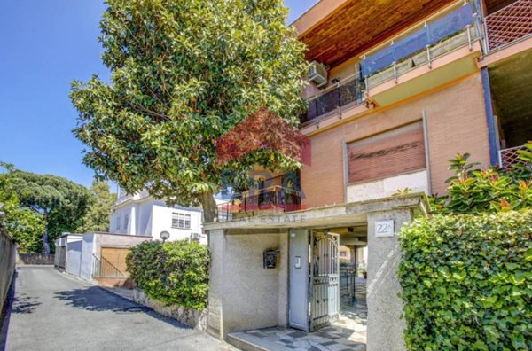 casa indipendente in vendita a Roma in zona Acilia