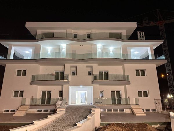 appartamento in vendita a Roma in zona Ostia