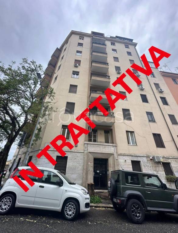 appartamento in vendita a Roma in zona Tuscolano