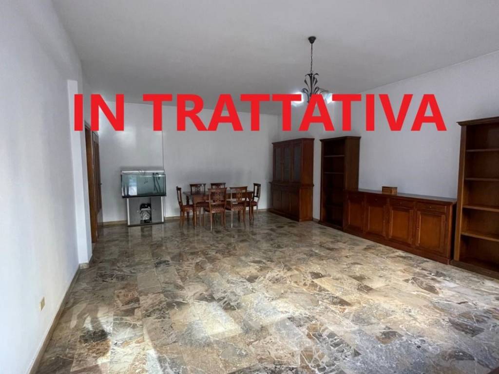 appartamento in vendita a Roma in zona Ostiense