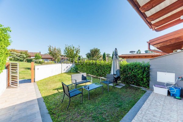 appartamento in vendita a Roma in zona Castel di Leva