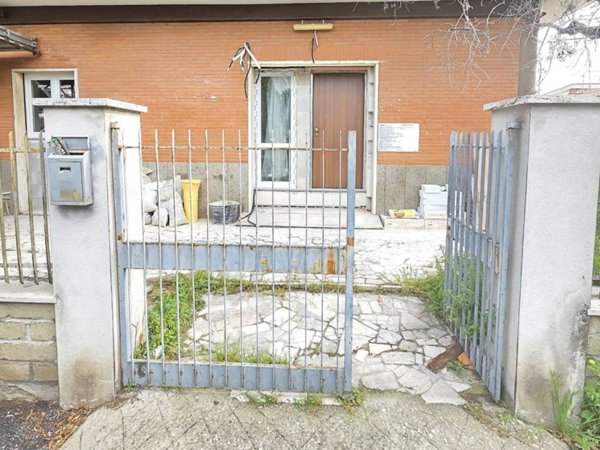 appartamento in vendita a Roma in zona Borghesiana