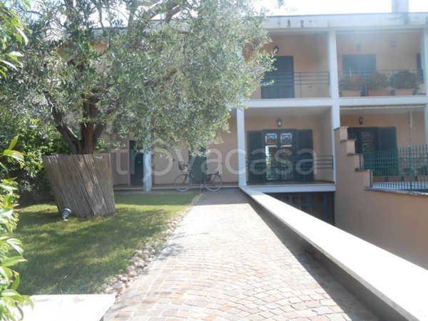 casa indipendente in vendita a Roma in zona Casal Boccone