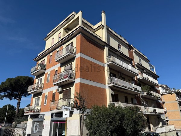 appartamento in vendita a Roma in zona Portuense