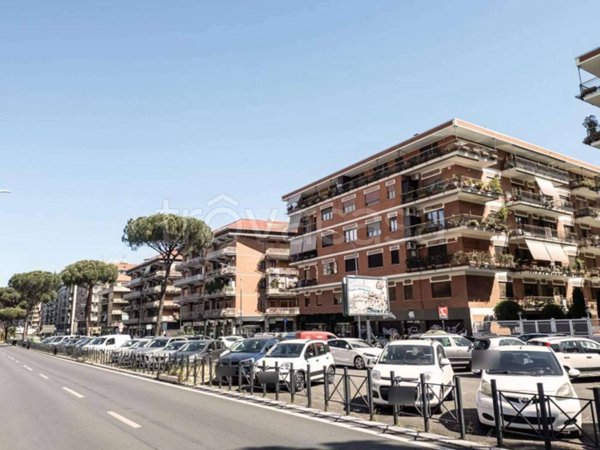 appartamento in vendita a Roma in zona Tuscolano