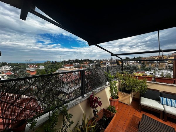 appartamento in vendita a Roma