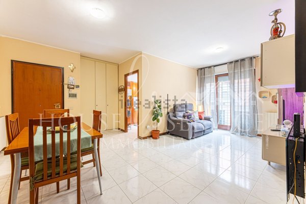 appartamento in vendita a Roma in zona Casal Monastero