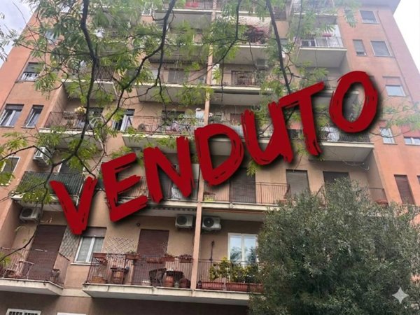 appartamento in vendita a Roma in zona Portuense