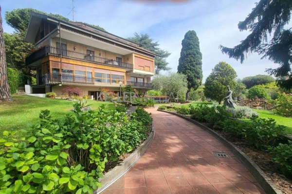 casa indipendente in vendita a Roma in zona Della Vittoria