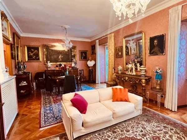 appartamento in vendita a Roma in zona Appio Latino
