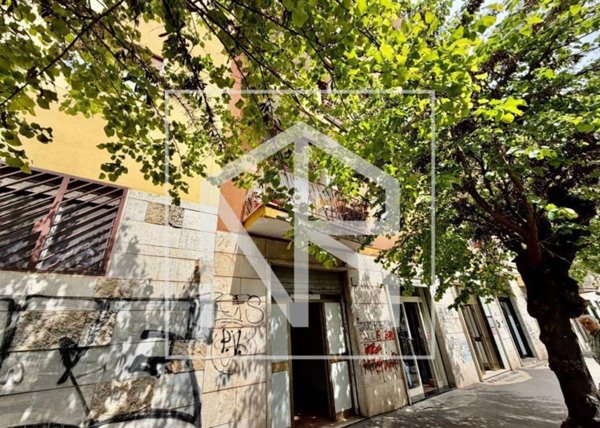 negozio in vendita a Roma in zona Prenestino-Labicano