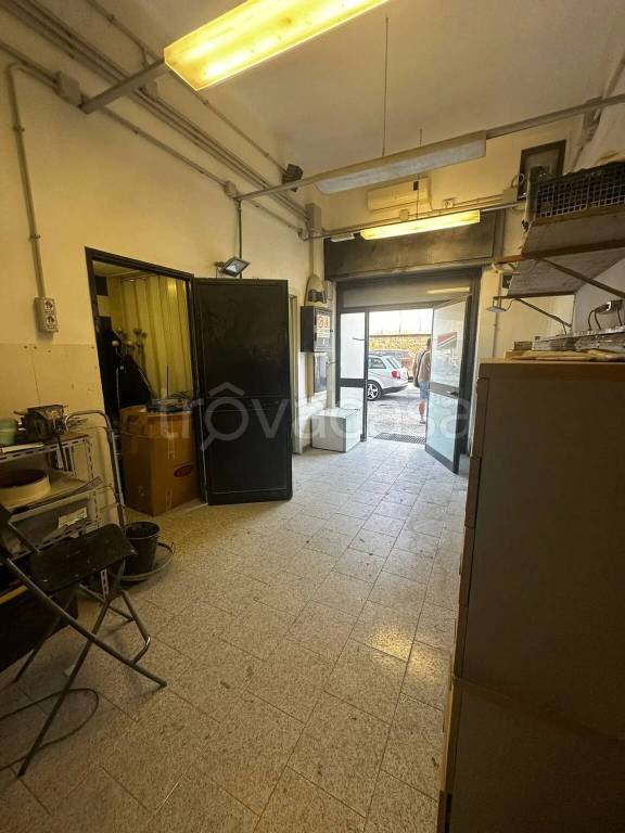appartamento in vendita a Roma in zona Torre Angela