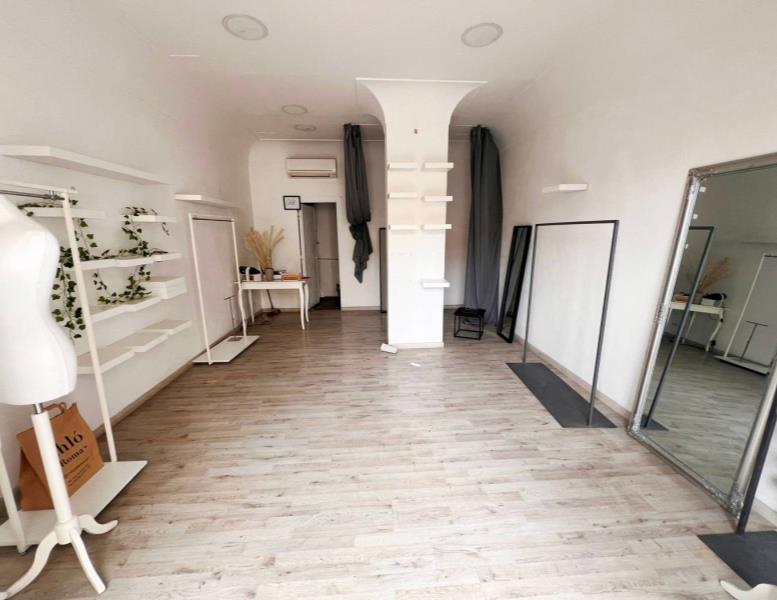 locale commerciale in vendita a Roma in zona Gianicolense