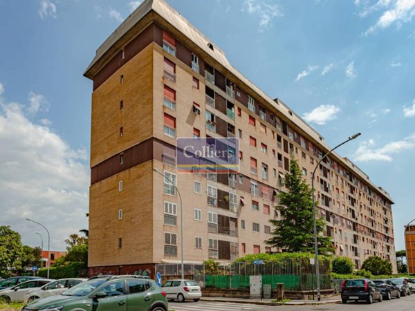 appartamento in vendita a Roma in zona Don Bosco