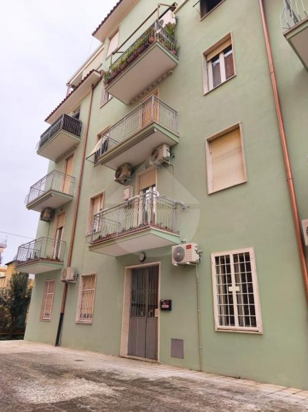 appartamento in vendita a Roma in zona Torre Maura