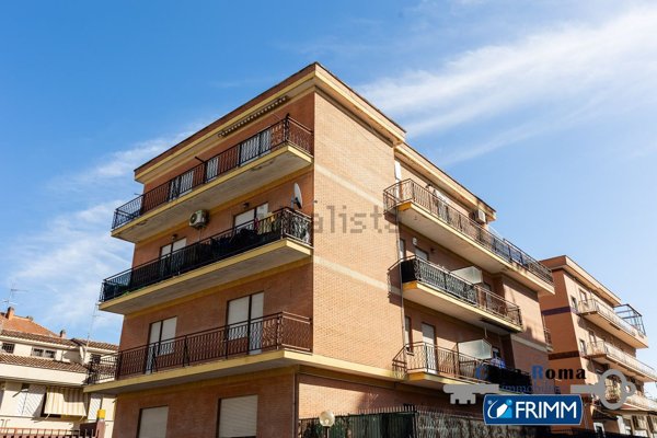 appartamento in vendita a Roma in zona Palmarola