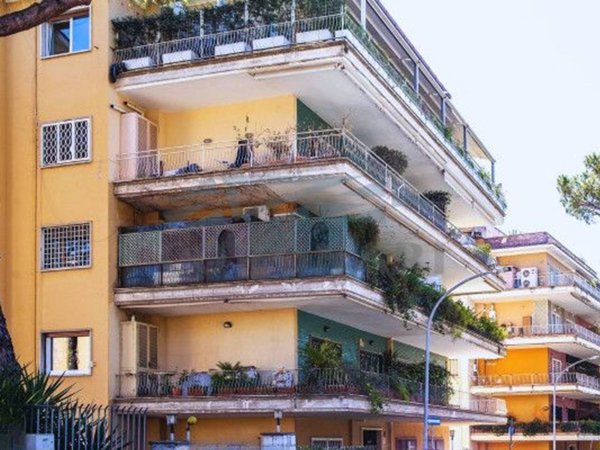 appartamento in vendita a Roma in zona Tor di Quinto