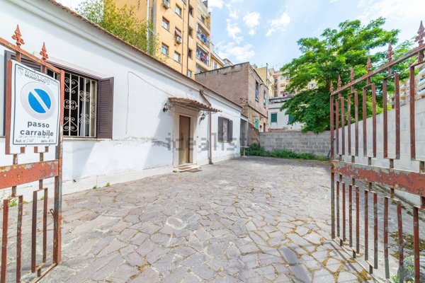 appartamento in vendita a Roma in zona Prenestino-Labicano