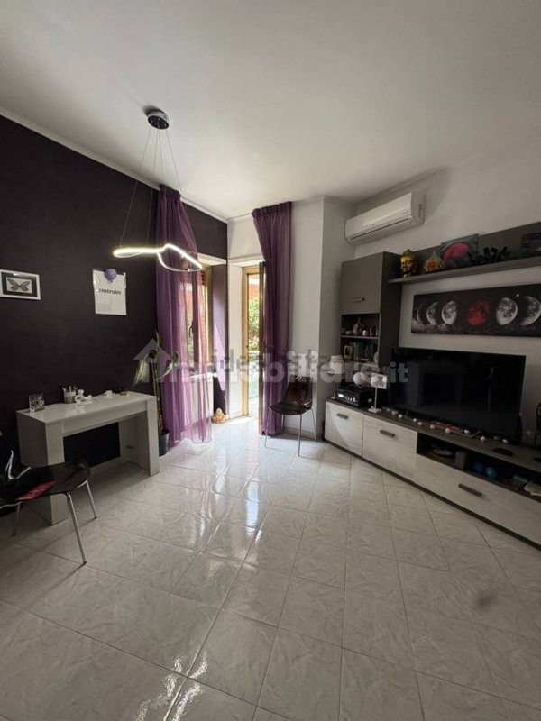 appartamento in vendita a Roma in zona Ardeatino
