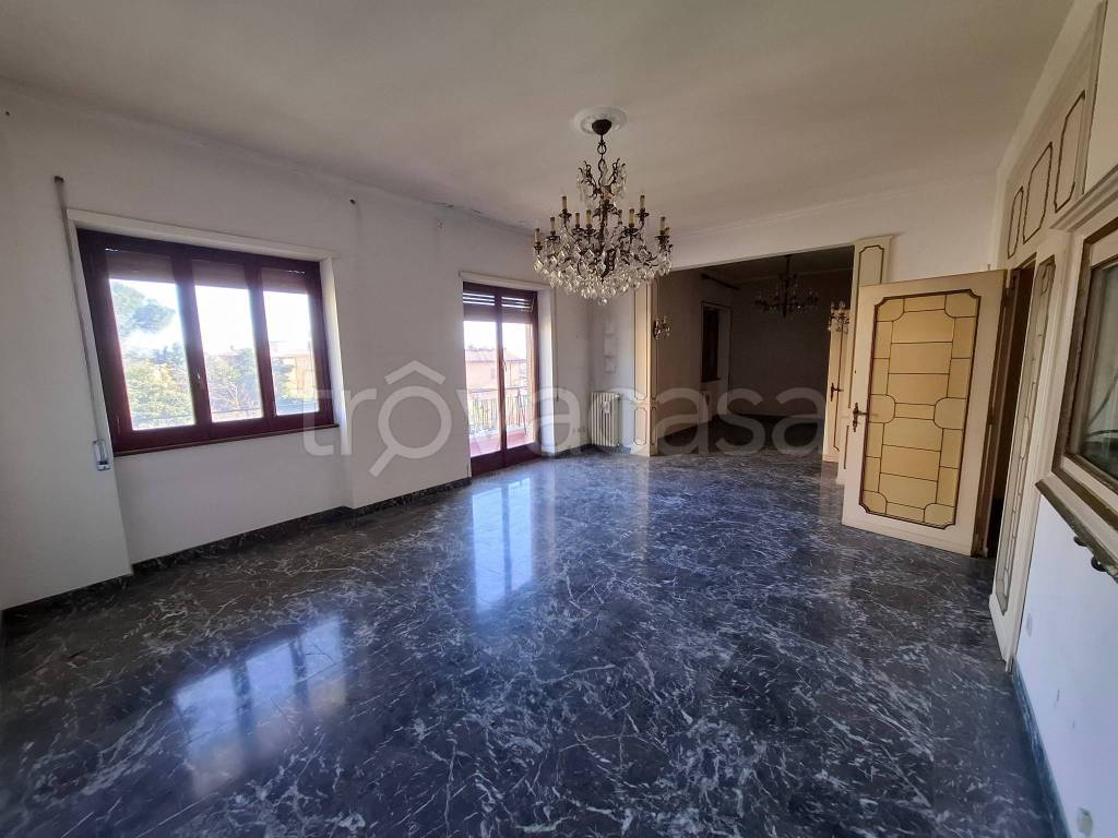 appartamento in vendita a Roma in zona Tor di Quinto