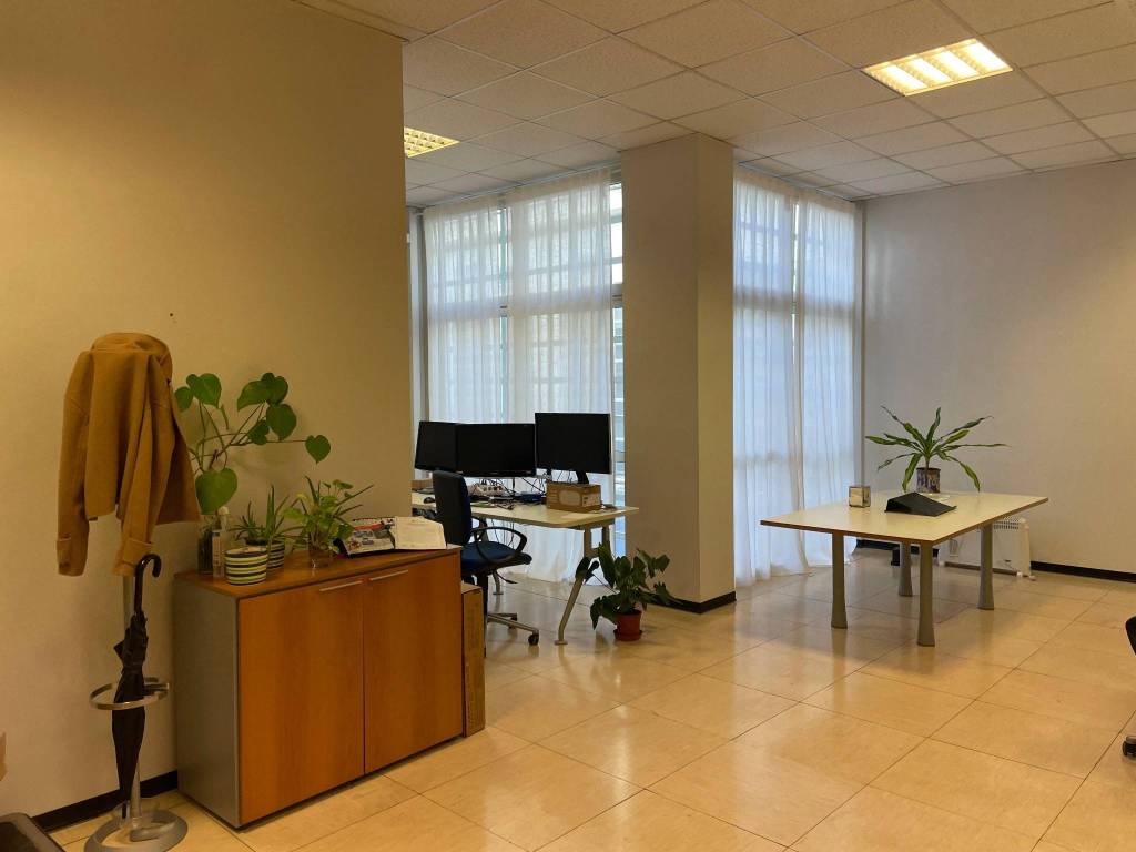 ufficio in vendita a Roma in zona Esquilino