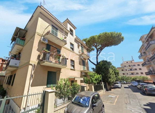 appartamento in vendita a Roma in zona Gianicolense