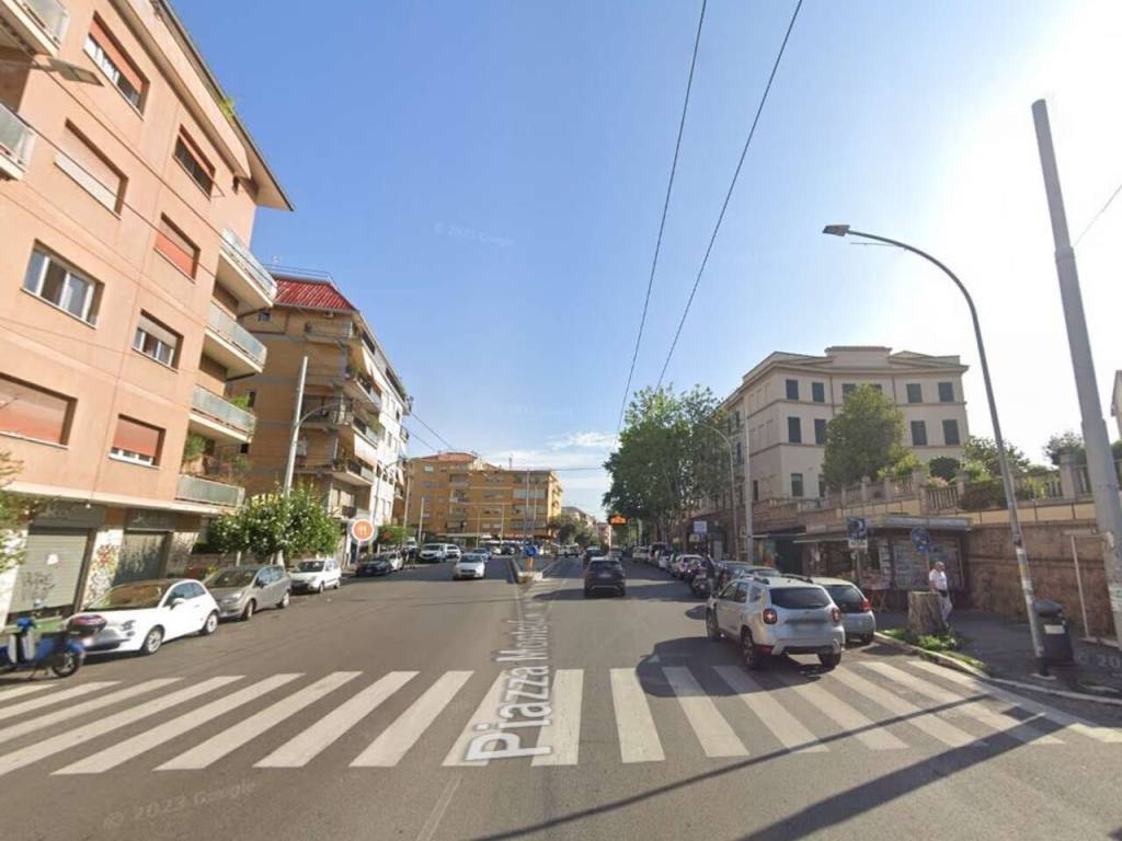 negozio in vendita a Roma in zona Monte Sacro/Talenti