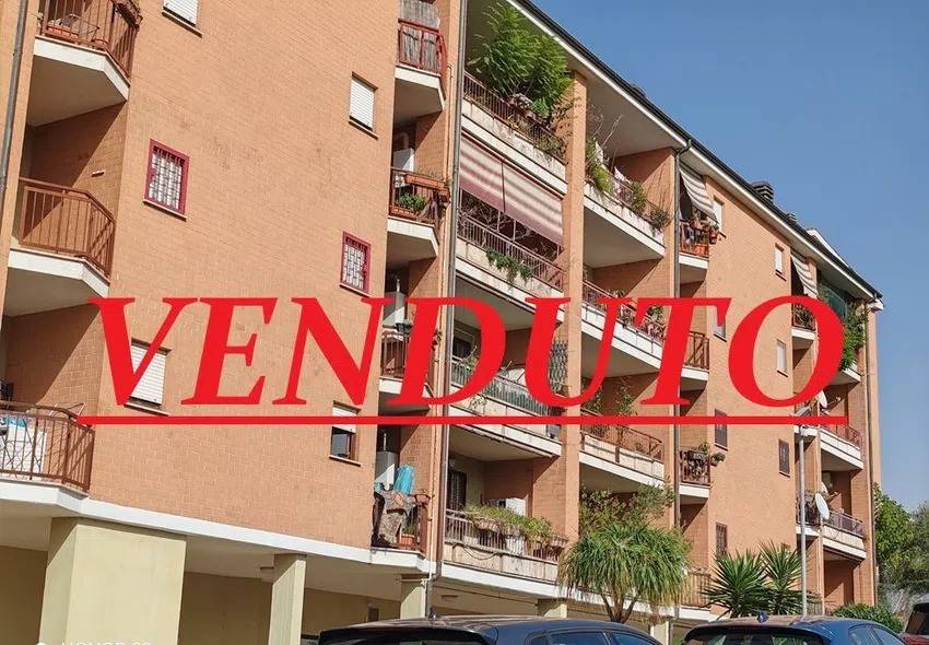 appartamento in vendita a Roma in zona Massimina/Casal Lumbroso