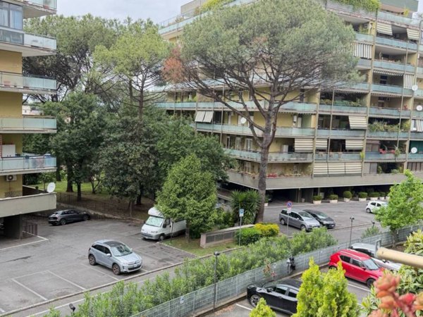 appartamento in vendita a Roma in zona Labaro