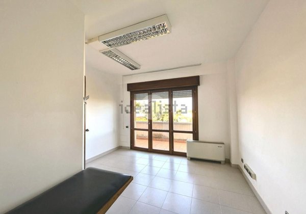 appartamento in vendita a Roma in zona Casal Morena
