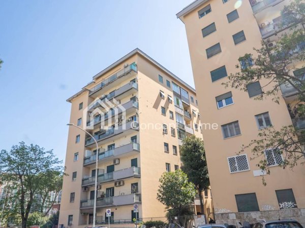 appartamento in vendita a Roma in zona Ardeatino